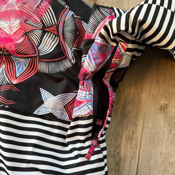 Roxy Frozen Flow Youth XXL 16 Ski Snowboard Jacket Hooded Insulated Waterproof - Picture 8 of 10